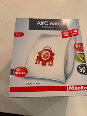 4 x Miele Air Clean 3D Efficiency Vacuum bags + 2 filters